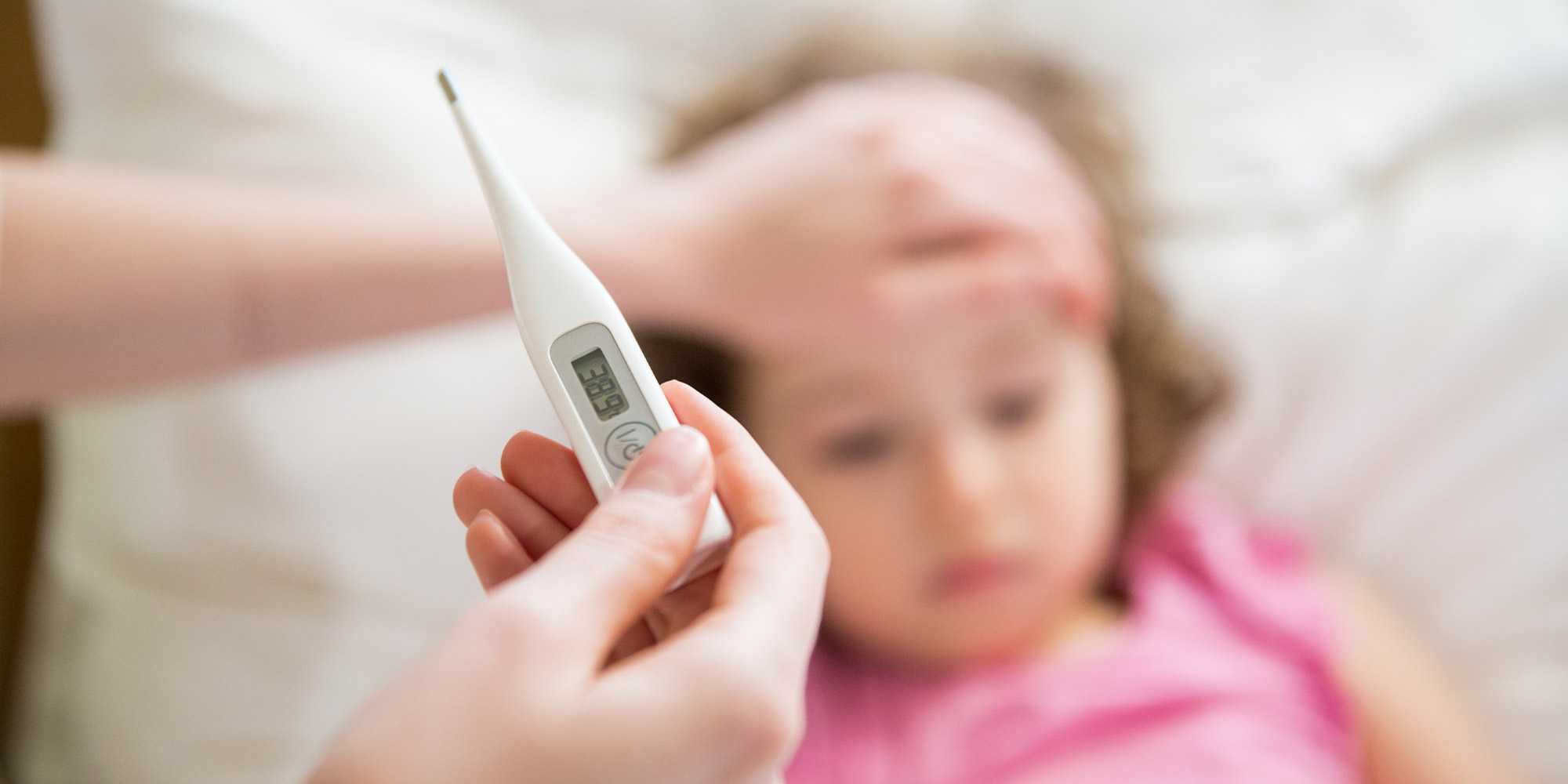 Comenzar metálico articulo Cómo bajar la fiebre en niños | Nurofen